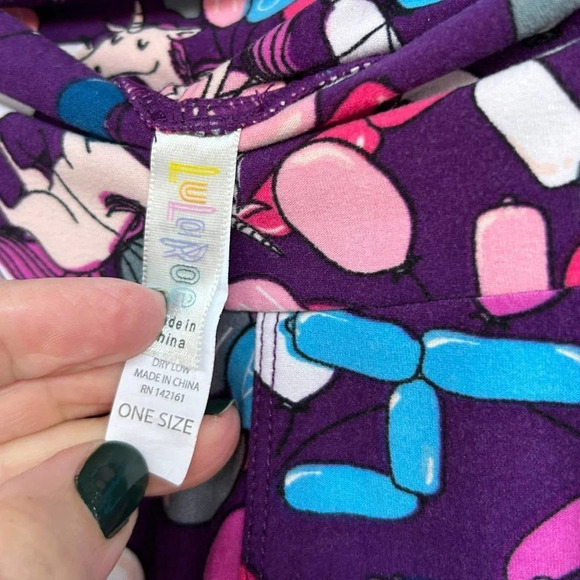 LulaRoe Women's Birthday Celebration Unicorn & Balloons Purple Leggings One Size - Picture 5 of 7